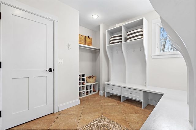 152 Partridge Lane, Concord, MA 01742