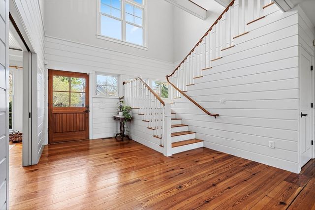 152 Partridge Lane, Concord, MA 01742