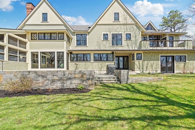 152 Partridge Lane, Concord, MA 01742