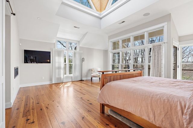 152 Partridge Lane, Concord, MA 01742