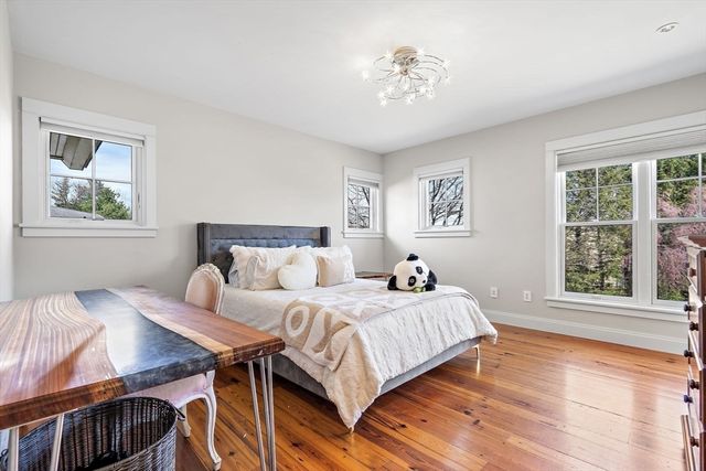 152 Partridge Lane, Concord, MA 01742