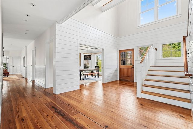 152 Partridge Lane, Concord, MA 01742