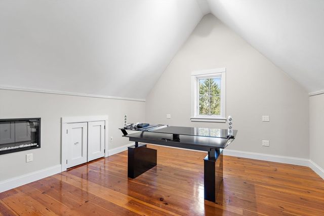 152 Partridge Lane, Concord, MA 01742