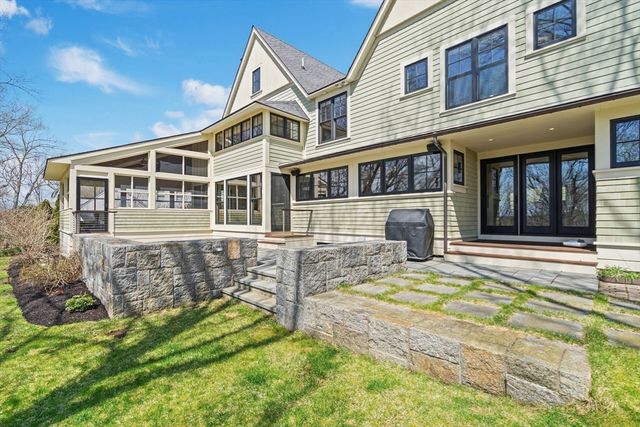 152 Partridge Lane, Concord, MA 01742