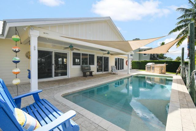 8295 SE Palm Street, Hobe Sound, FL 33455