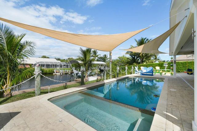 8295 SE Palm Street, Hobe Sound, FL 33455