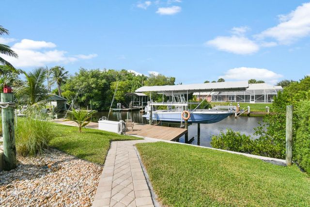 8295 SE Palm Street, Hobe Sound, FL 33455