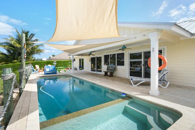 8295 SE Palm Street, Hobe Sound, FL 33455