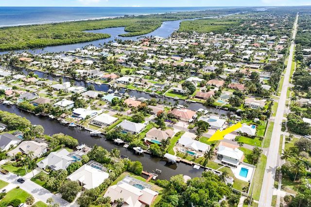 8295 SE Palm Street, Hobe Sound, FL 33455