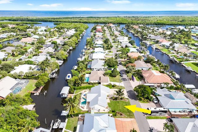 8295 SE Palm Street, Hobe Sound, FL 33455