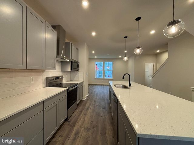 17954 ALICIA AVE, Dumfries, VA 22026