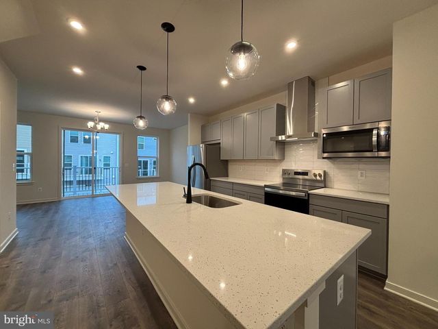 17954 ALICIA AVE, Dumfries, VA 22026