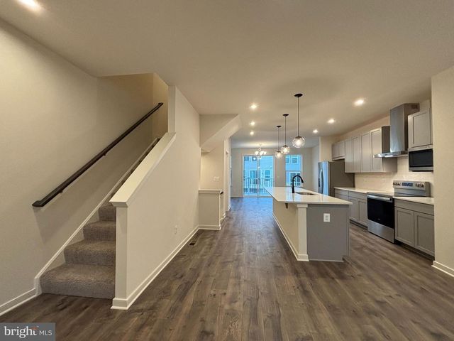 17954 ALICIA AVE, Dumfries, VA 22026