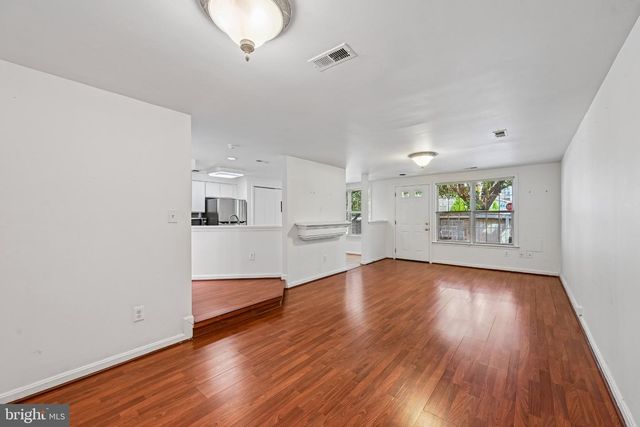 8802 STURBRIDGE PL, Gaithersburg, MD 20886