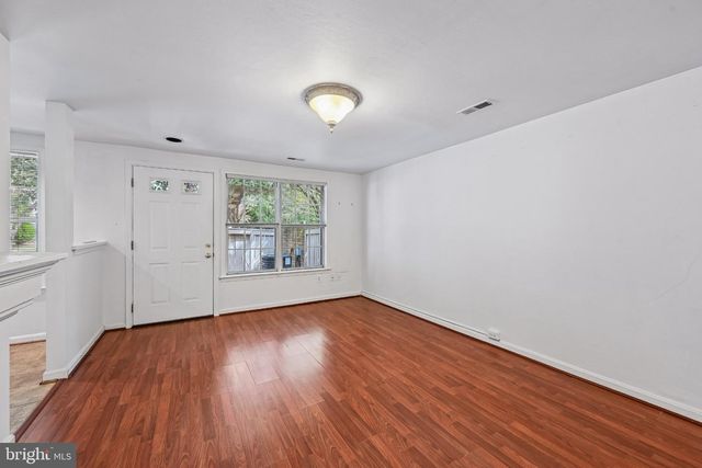 8802 STURBRIDGE PL, Gaithersburg, MD 20886