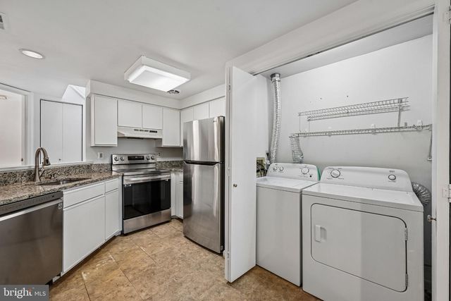 8802 STURBRIDGE PL, Gaithersburg, MD 20886