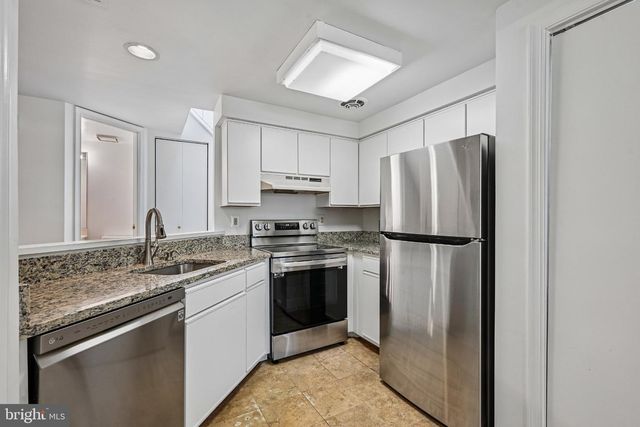 8802 STURBRIDGE PL, Gaithersburg, MD 20886
