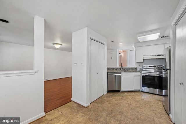 8802 STURBRIDGE PL, Gaithersburg, MD 20886