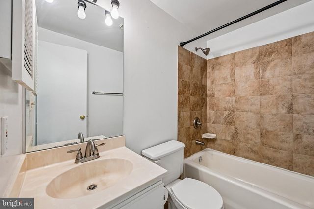 8802 STURBRIDGE PL, Gaithersburg, MD 20886