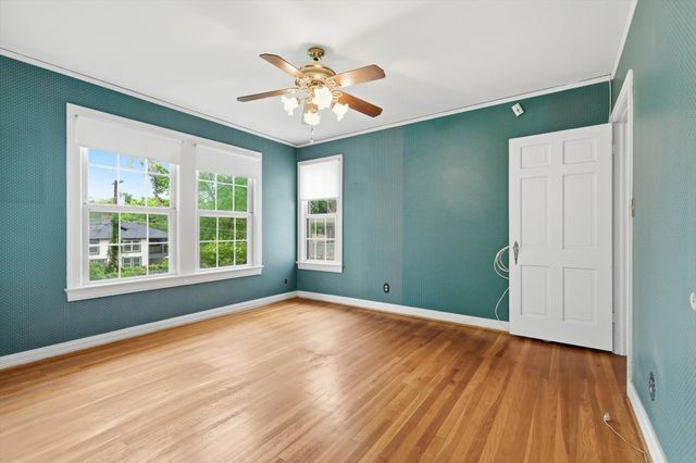 6921 HAMMOND Avenue, Dallas, TX 75223