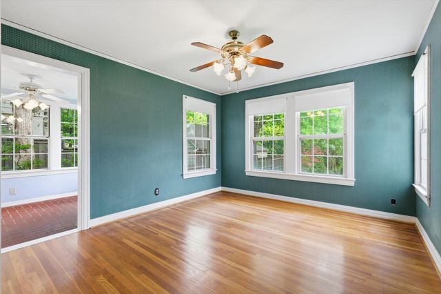 6921 HAMMOND Avenue, Dallas, TX 75223