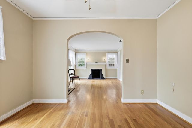 6921 HAMMOND Avenue, Dallas, TX 75223