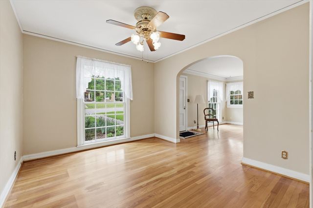 6921 HAMMOND Avenue, Dallas, TX 75223