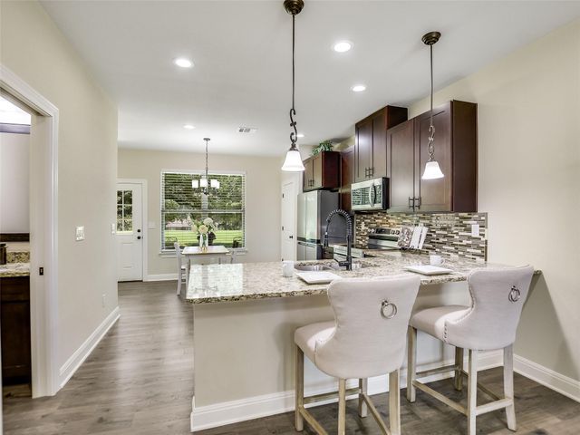 18803 Hogan CIR 16, Lago Vista, TX 78645