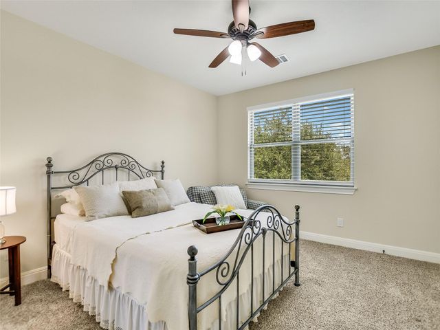 18803 Hogan CIR 16, Lago Vista, TX 78645