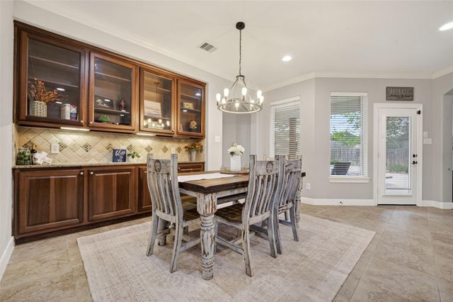 15710 Starcreek Lane, Houston, TX 77044