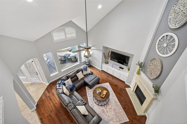 15710 Starcreek Lane, Houston, TX 77044