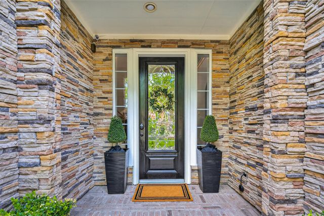 15710 Starcreek Lane, Houston, TX 77044