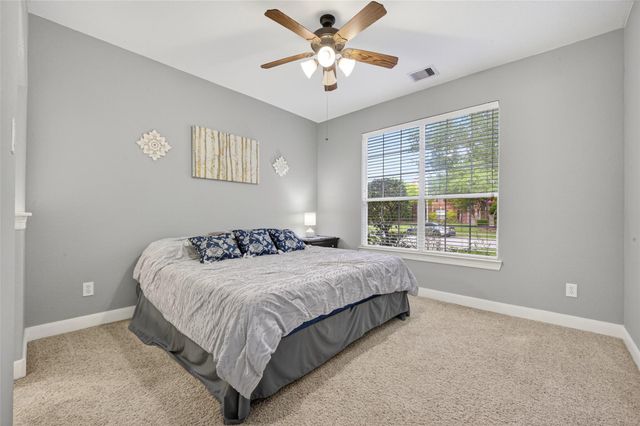 15710 Starcreek Lane, Houston, TX 77044