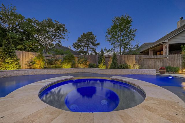 15710 Starcreek Lane, Houston, TX 77044