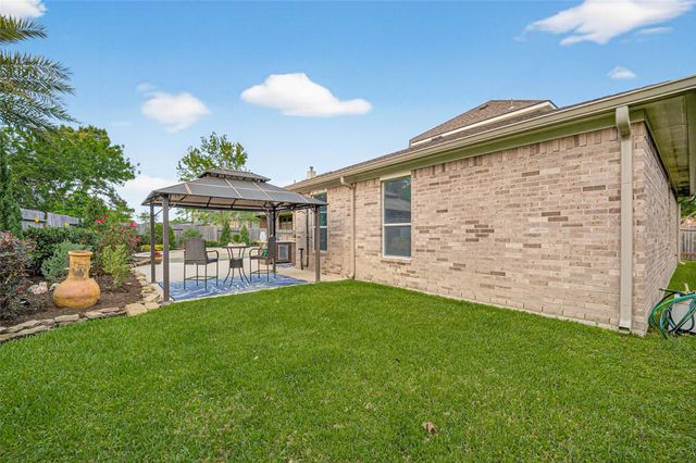 15710 Starcreek Lane, Houston, TX 77044