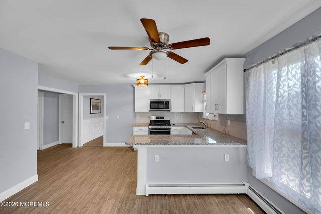 70 Grenada Street, Toms River, NJ 08757