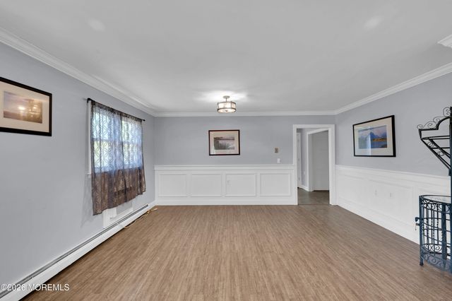 70 Grenada Street, Toms River, NJ 08757