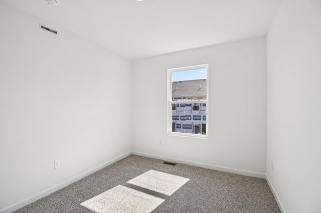 907 Briar Glen Court, Hampshire, IL 60140