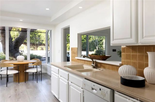 502 Kings Rd, Newport Beach, CA 92663