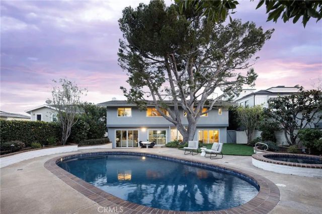 502 Kings Rd, Newport Beach, CA 92663