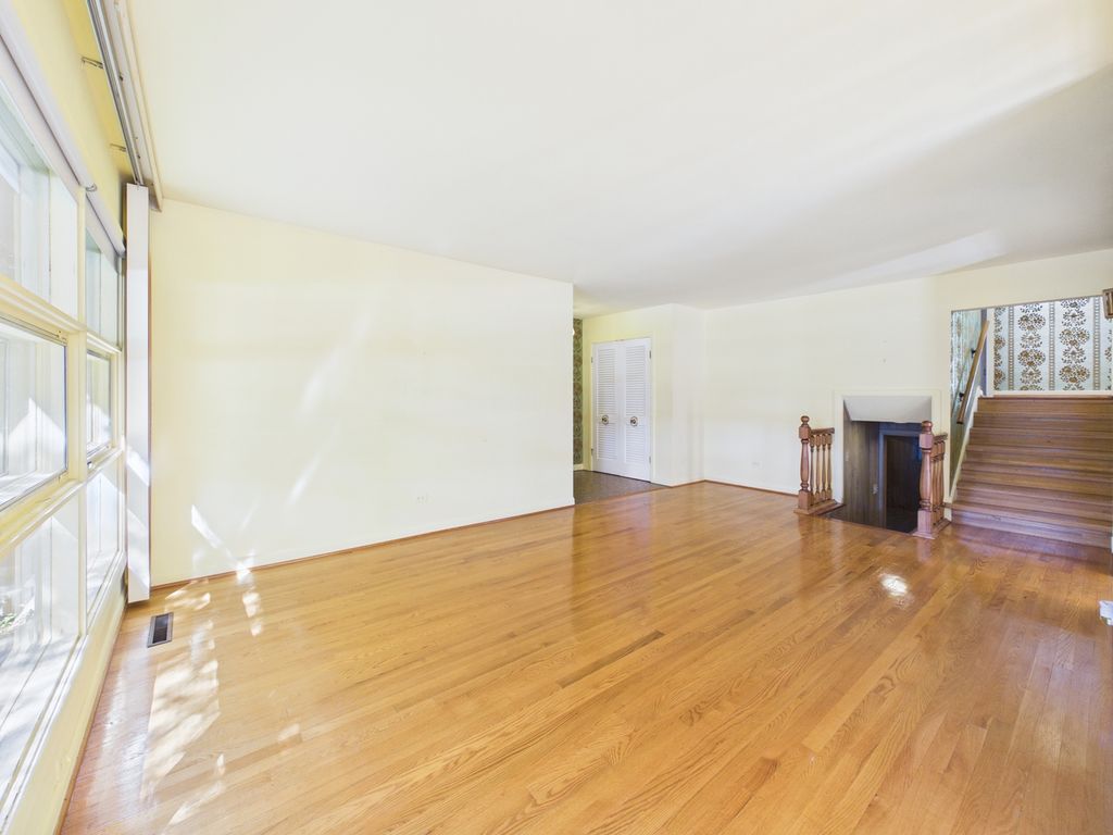 7307 N Karlov Avenue, Lincolnwood, IL 60712 — photo 5