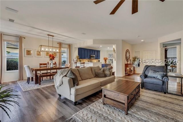 10 Hampton Cir, Bluffton, SC 29909