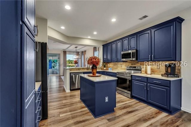 10 Hampton Cir, Bluffton, SC 29909