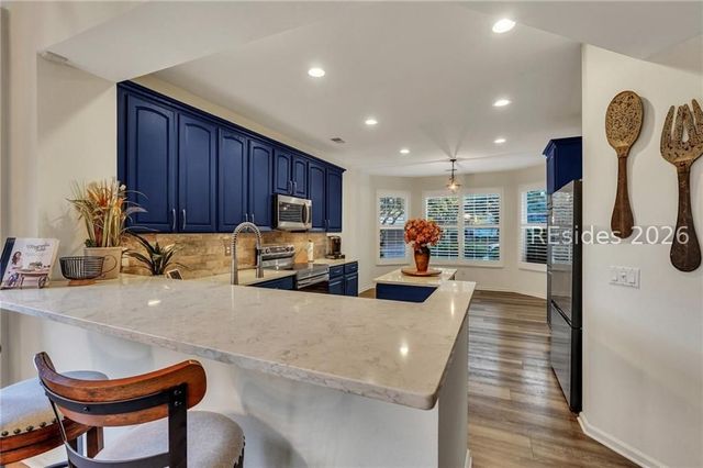 10 Hampton Cir, Bluffton, SC 29909