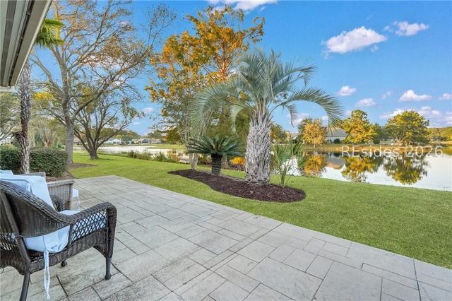 10 Hampton Cir, Bluffton, SC 29909