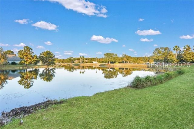 10 Hampton Cir, Bluffton, SC 29909
