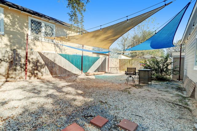 4801 Avenue H, Houston, TX 77011