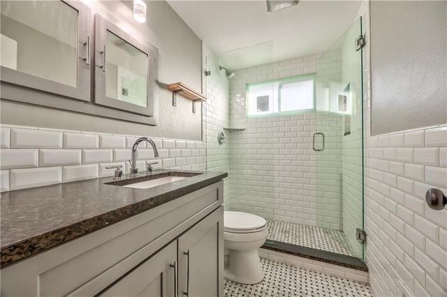 5429 Riggs Street, Mission, KS 66202