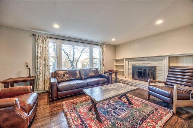 5429 Riggs Street, Mission, KS 66202