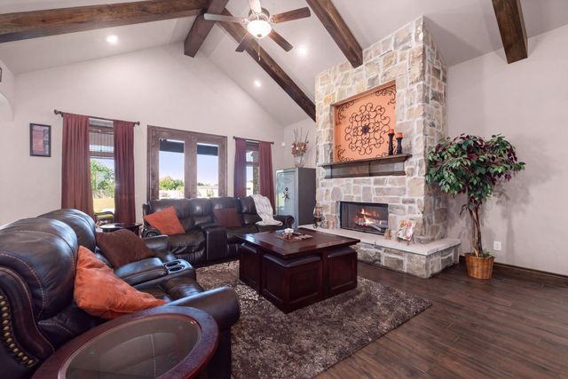 10334 Clydesdale Drive, Needville, TX 77461